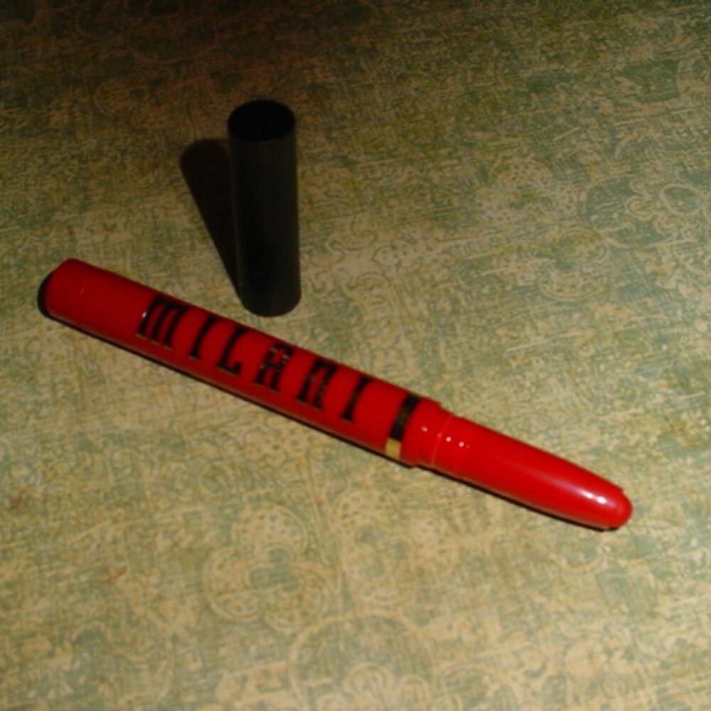 MILANI New Stay Put Matte Lip TRUTH OR DARE